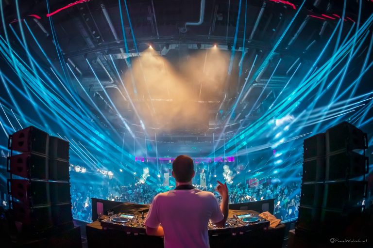 Liquid Soul & Vini Vici Universe Inside Me